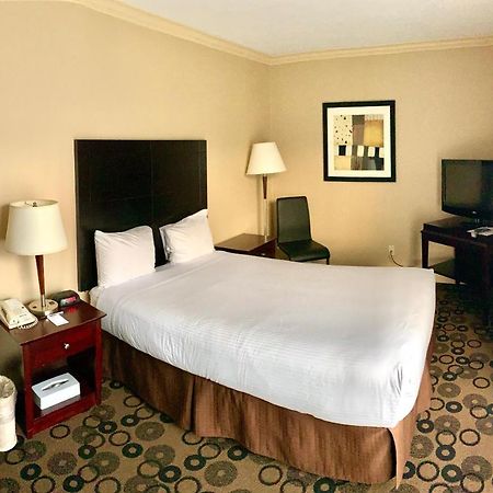 Park Inn & Suites By Radisson バンクーバー エクステリア 写真