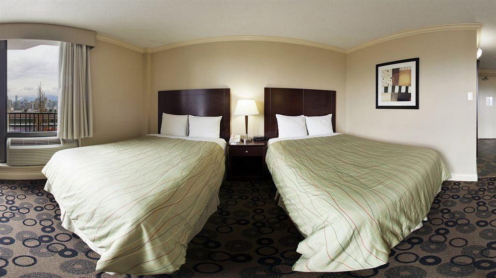 Park Inn & Suites By Radisson バンクーバー エクステリア 写真
