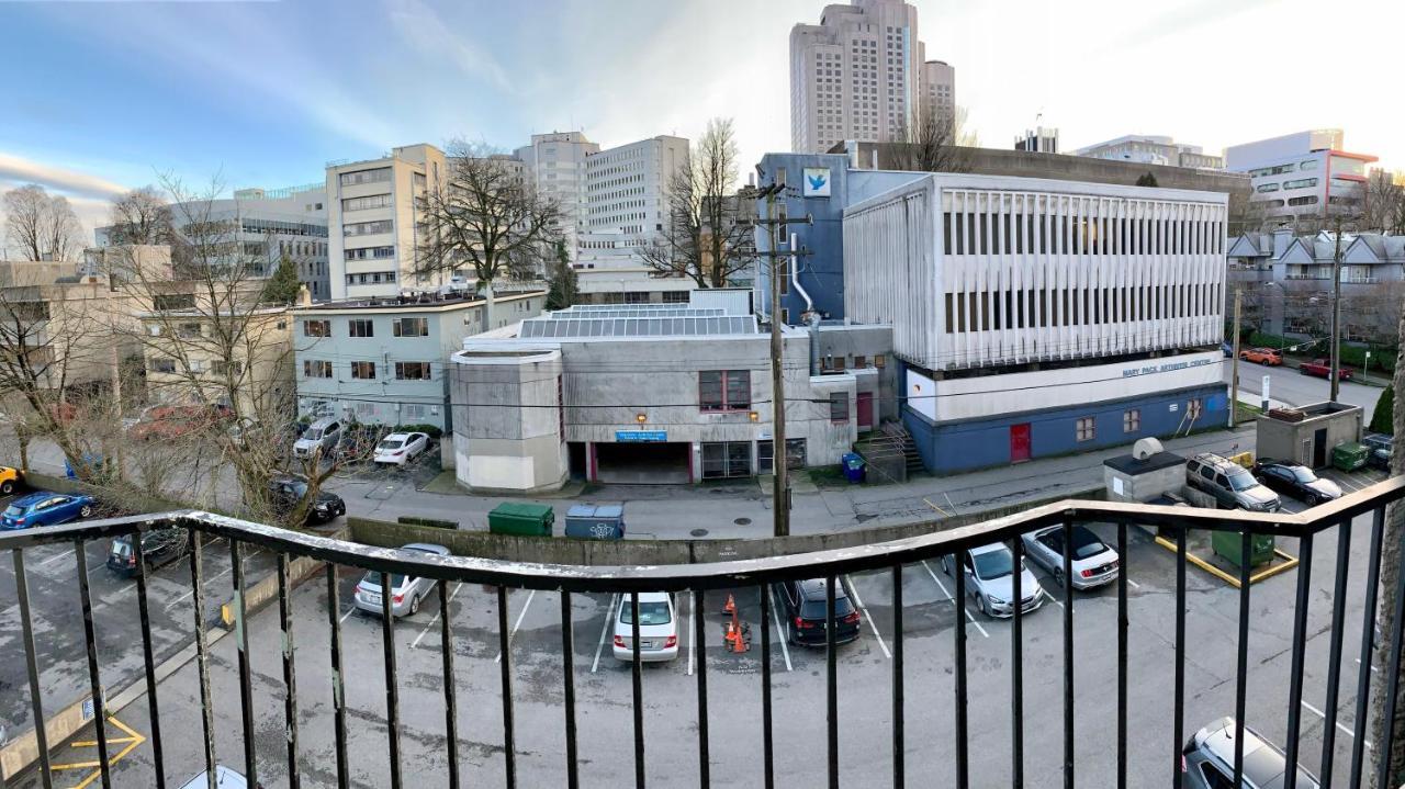 Park Inn & Suites By Radisson バンクーバー エクステリア 写真