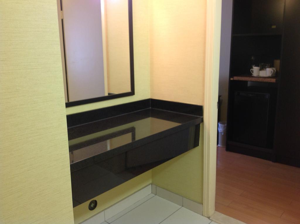 Park Inn & Suites By Radisson バンクーバー エクステリア 写真
