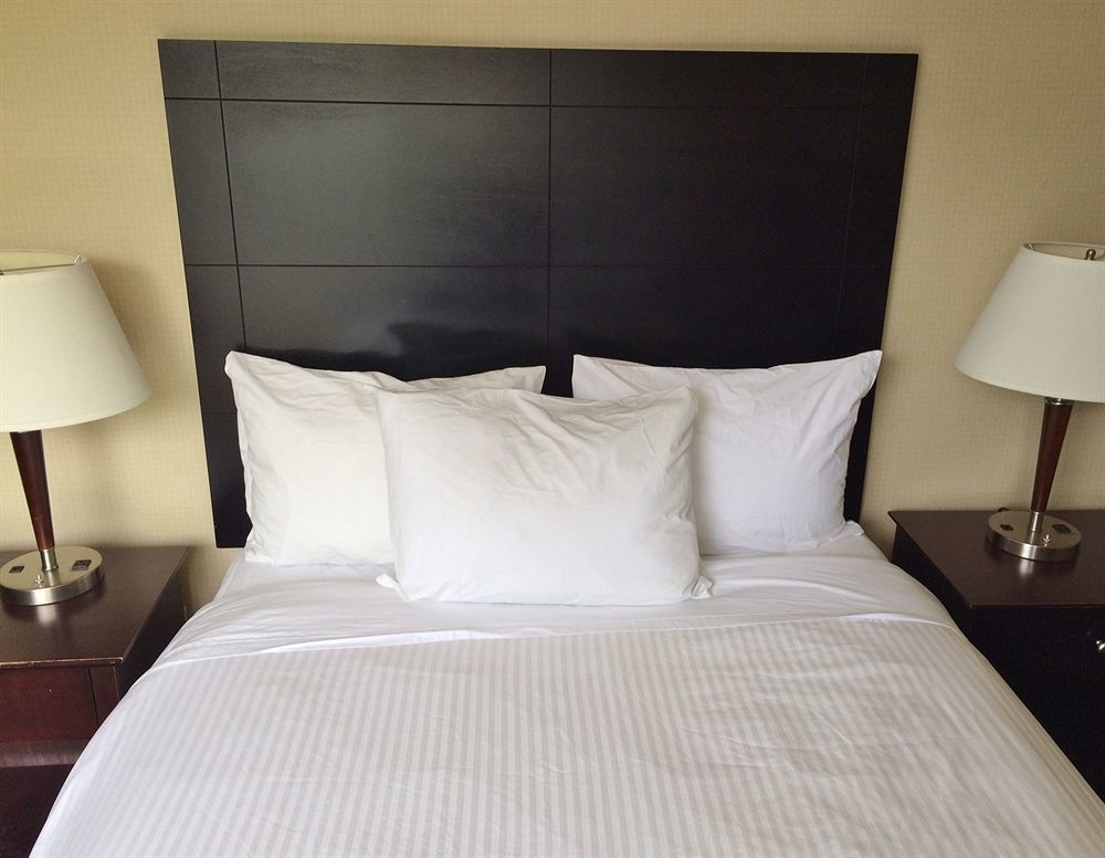 Park Inn & Suites By Radisson バンクーバー エクステリア 写真