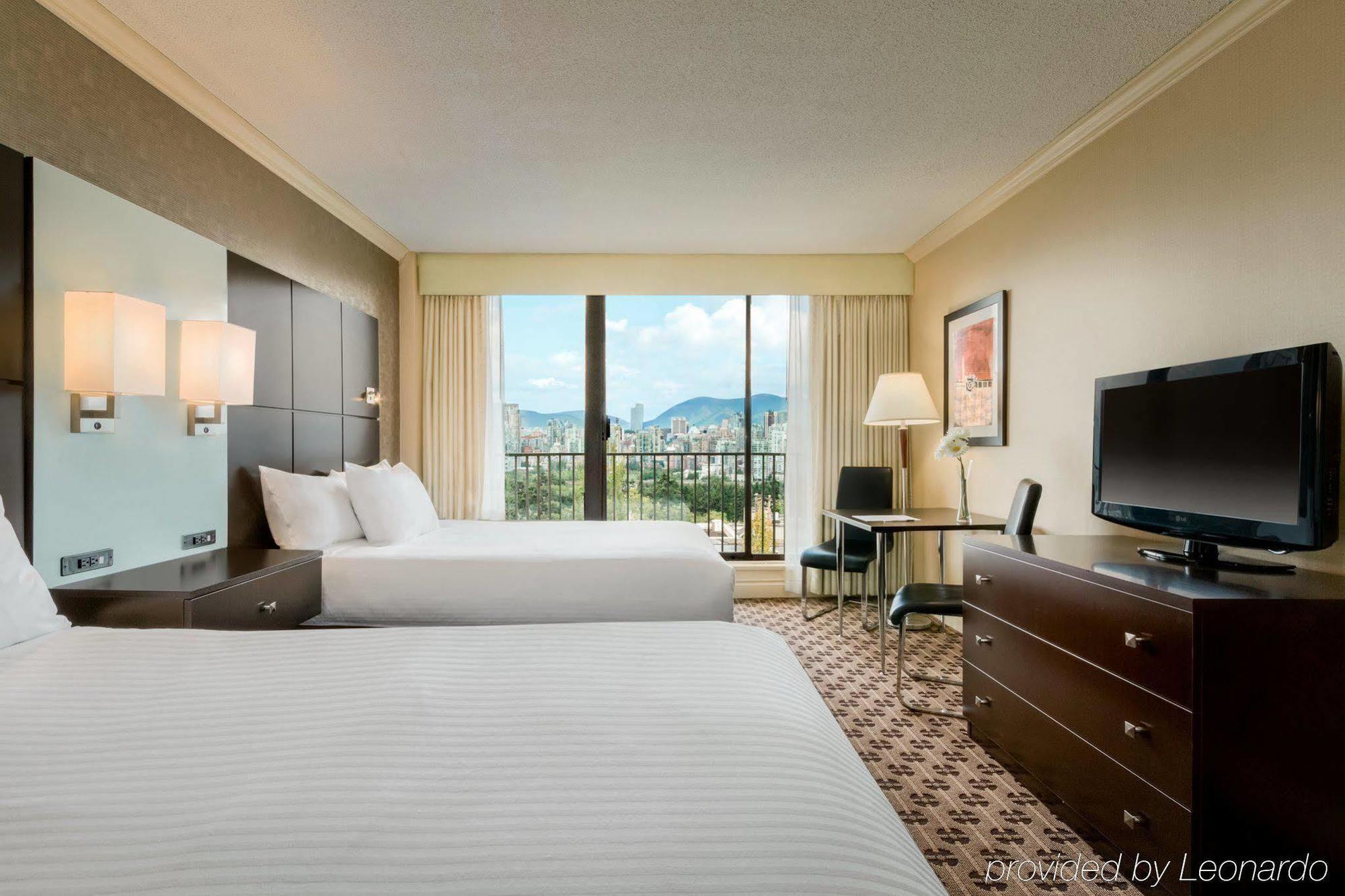 Park Inn & Suites By Radisson バンクーバー エクステリア 写真
