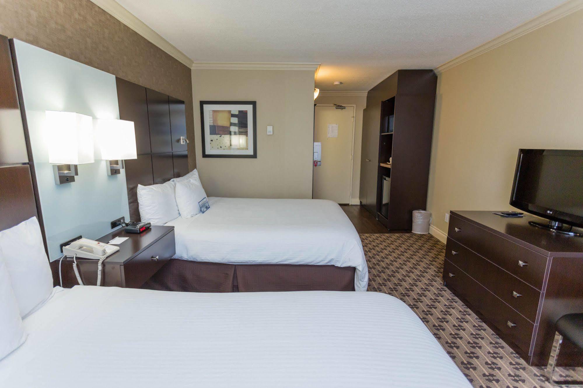 Park Inn & Suites By Radisson バンクーバー エクステリア 写真