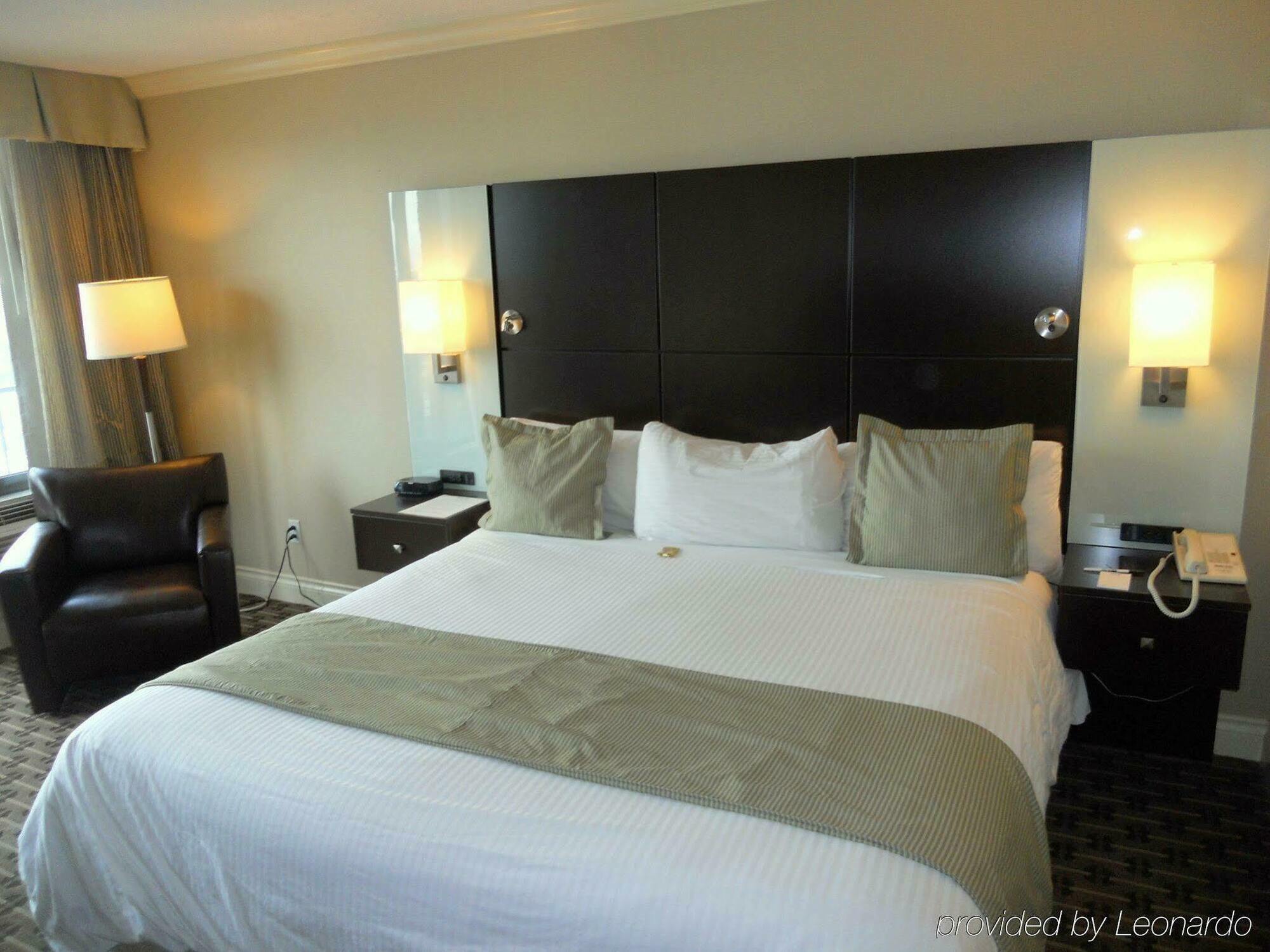 Park Inn & Suites By Radisson バンクーバー エクステリア 写真