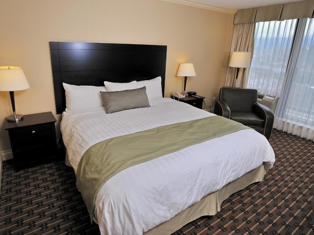 Park Inn & Suites By Radisson バンクーバー エクステリア 写真