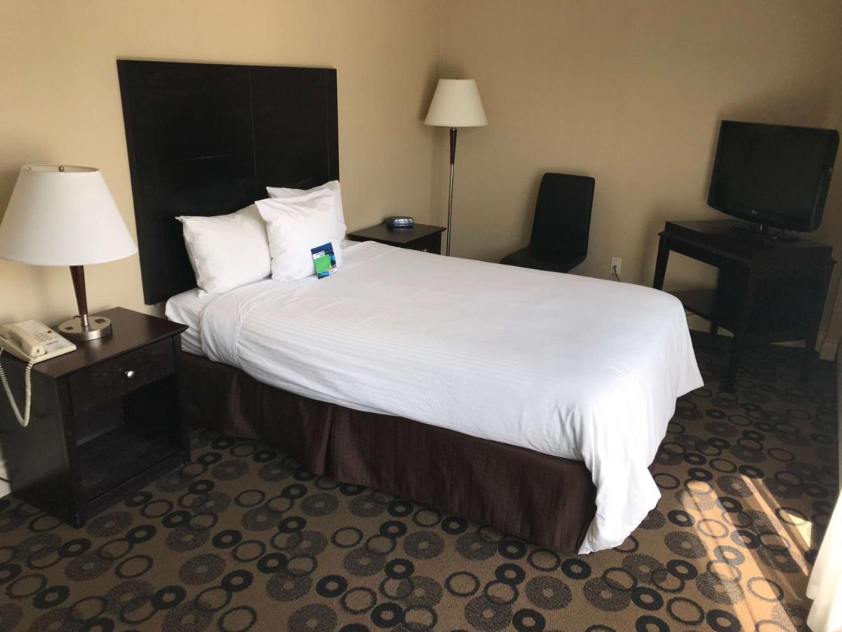 Park Inn & Suites By Radisson バンクーバー エクステリア 写真